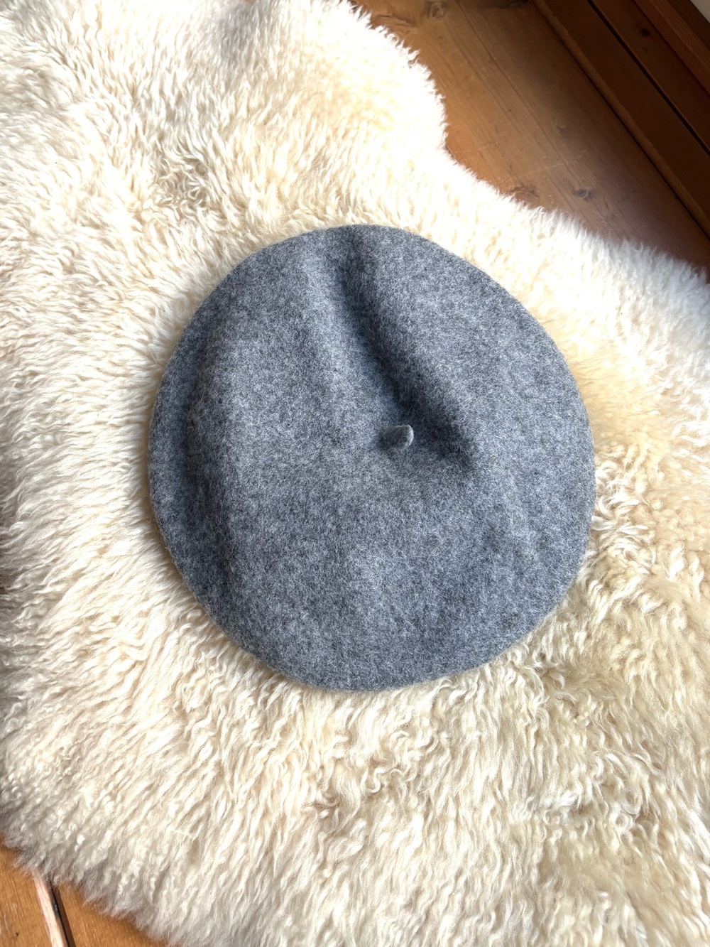 Minimalist Wool Beret